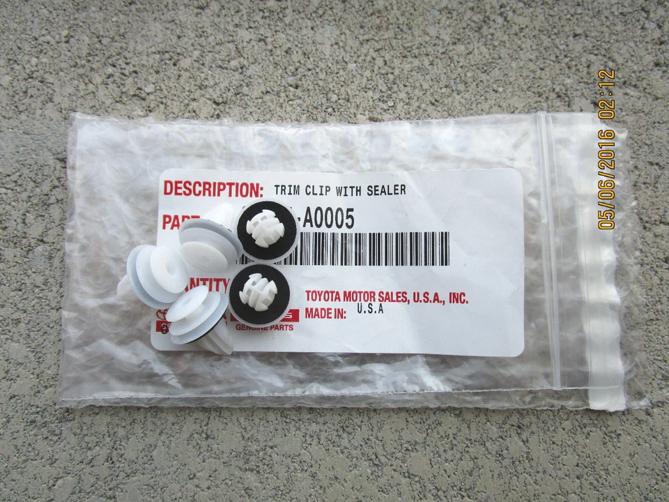 01 - 20 JUEGO TOYOTA AVALON PARA 5 CLIPS DE MOLDURA PANEL PUERTA INTERIOR NUEVO Foto 1 de 1