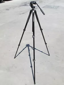 Manfrotto 055XB 055 XB Treppiede in alluminio a 3 sezioni con testina video microfluido 128RC - Foto 1 di 5