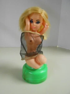 Vintage Risqué Nude Dessous Girlie Girl Blonde Dashboard Doll Hong Kong - Bild 1 von 6