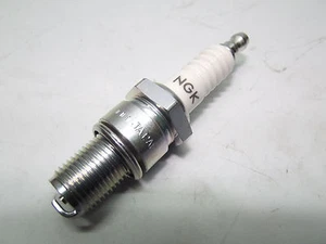 Zündkerze NGK B9ES,Langgewinde NEU - Bild 1 von 1