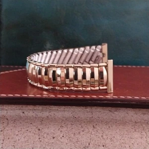 19mm 18mm 17.2mm Gold-Filled JB Champion Unused MCM 1950s Stretch Watch Band - Picture 1 of 8