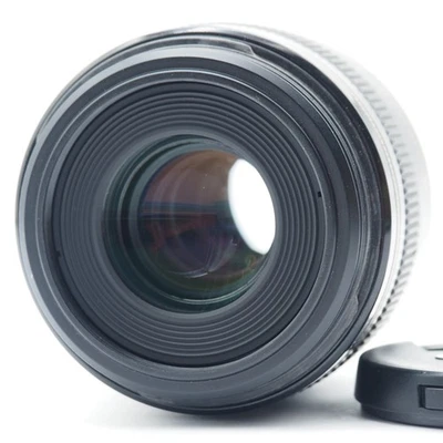 [Casi Como Nuevo] Canon EF-S 60mm F2.8 Macro USM APS-C Foto 1 de 4