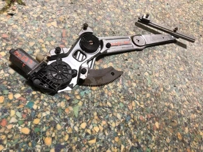 03-10 Dodge Ram 3500 USADO RH delantero eléctrico ventana regulador motor y acoplamiento Foto 1 de 4