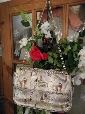 Annie Klien Leather Shoulder Bag, Faux Gold Snakeskin with Gold Chain. - Image 1 of 4