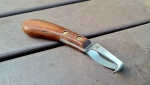 Profi Schlaufenmesser Kleine Schlaufe Hufmesser Hufpflege Scharf Rostfrei Pferde - Foto 1 di 5
