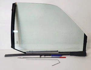Fits GMC Pickup C1500 1993-1999 2 Door Ext Cab Passenger Side Front Door Glass - Picture 1 of 2