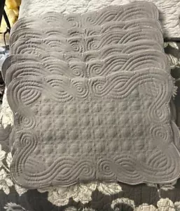 Loom and Mill Quilted Placemats Set of 6 Gray - New - Picture 1 of 3