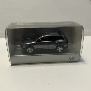 VW Touareg 1 Mk I in silver argentin metallic, Wiking Werbemodell 1:87 H0 boxed - Picture 1 of 4