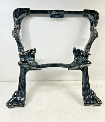 Subaru Legacy Outback Wagon 2015-2017 travesaño delantero submarco soporte de base Foto 1 de 3