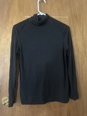 Cuello alto negro Investments talla Petites Foto 1 de 4
