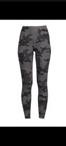 40" WAIST (XL) JUNIORS' SLIM FIT MID RISE ANKLE LEGGING - GRAY CAMO - Picture 1 of 1