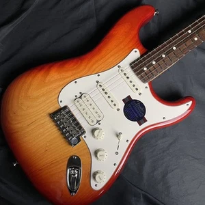 Fender AM STD ST/R 137198 - Picture 1 of 9