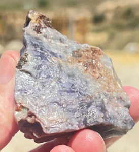 Authentischer lila traubenfarbener Arizona Achat natürlich grob unbehandelt - Bild 1 von 7