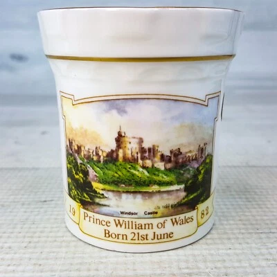 Banco de monedas de colección Aynsley Bone China realeza nacimiento príncipe Guillermo de Gales 1982 Foto 1 de 4