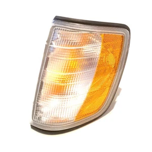 Blinker Links für Mercedes-Benz W124 E-Klasse USA 1248261143 - Picture 1 of 5