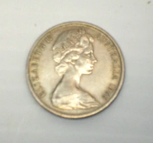 1966 20 Cents Australia Coin Circulated Elizabeth II Copper-Nickel - Picture 1 of 2