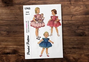 Simplicity 1745 - Mädchen Kleid Gr. 2 + Puppenschnittmuster *REPRODUKTION* - Bild 1 von 4