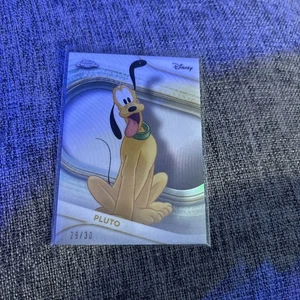 2025 Topps Chrome Disney Pluto White Parallel  Refractor  29/30 SP.  - Picture 1 of 2