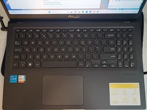 ASUS Vivobook 1500E, 15.6 inch, 12Gb RAM, 512Gb PCI-E, boxed, pristine condition - Picture 1 of 8