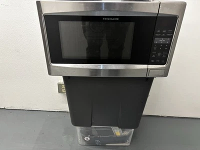 Microondas Frigidaire Over-the-Range FMV152KSA 1000W acero inoxidable Foto 1 de 3