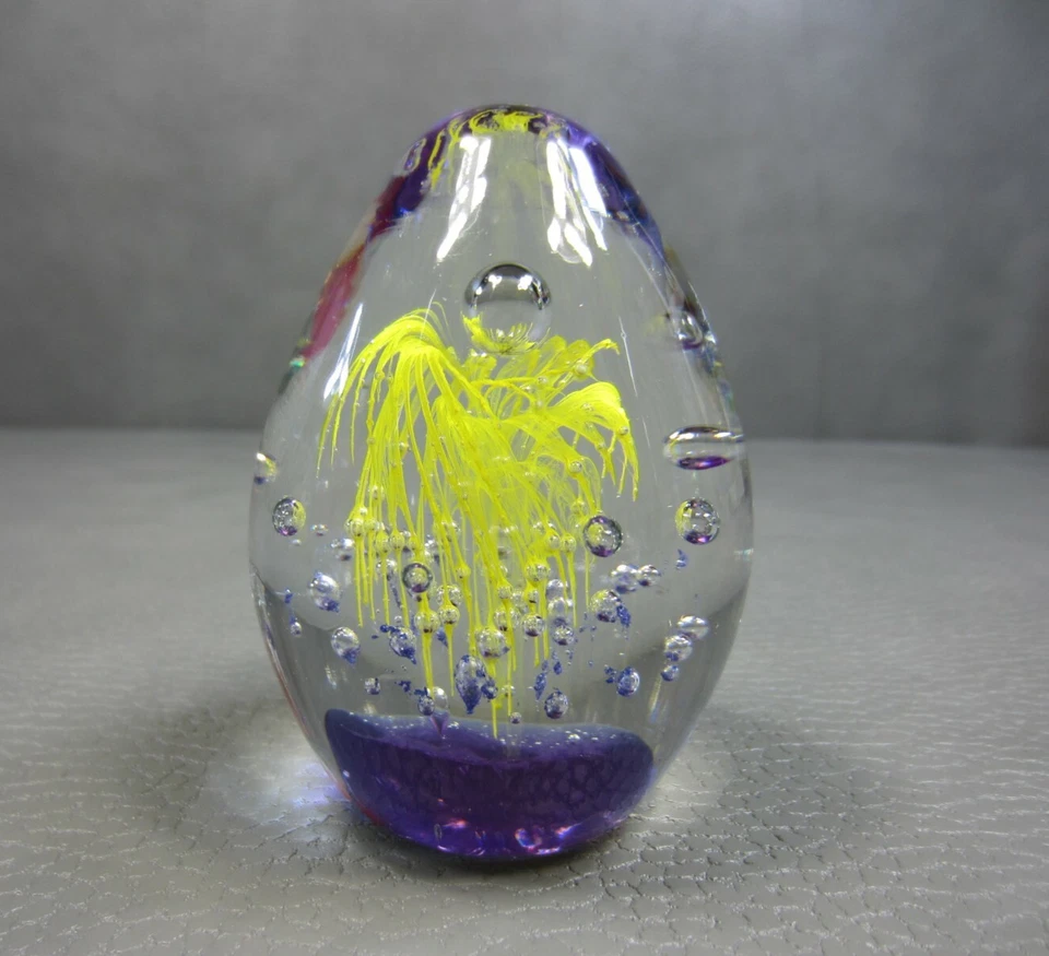 Vintage Art Glass Handmade Egg Paperweight Sculpture - Image 1 of 4