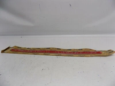 Nuevo moldura de puerta exterior Ford Escort 1999 fabricante de equipos originales F8CZ-5425532-AAE genuino nuevo en stock Foto 1 de 3