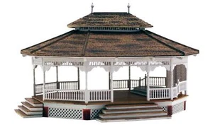 Woodland Scenics BR5035 HO Grand Gazebo construit et prêt - Structure emblématique - Photo 1 sur 2