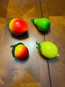 Vintage Lg 4 Piece Murano Style Hand Blown Glass Fruit - Lemon, Pear, Peach, Nec - Picture 1 of 11