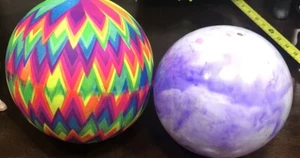 PPNC Divertida Bola Arco Iris Niños Juguete Púrpura y Blanco Tie-Dye�� 2 Bolas de Goma Leer - Imagen 1 de 12