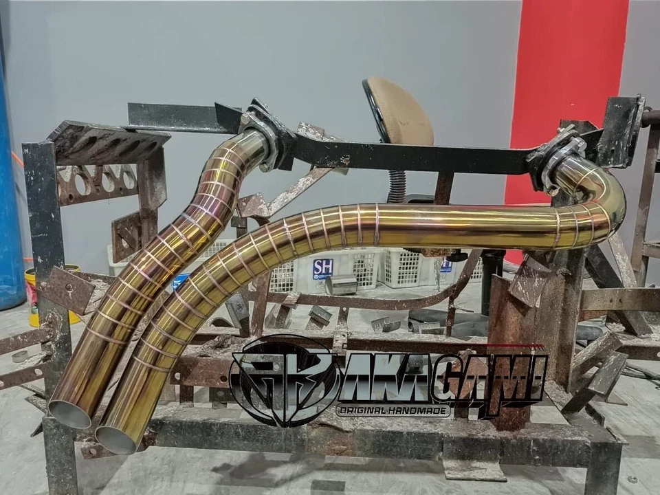 Escape personalizado apto para Harley Davidson Sportster 48 / 883 / 1200 2 en 2 Foto 1 de 3