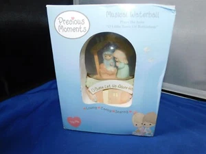 VINTAGE PRECIOUS MOMENTS MUSICAL WATER BALL (NATIVITY) - Picture 1 of 9