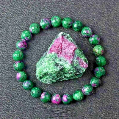 Natural Ruby Zoisite 8mm Beads Green Healing Reiki Gemstone Stretch Bracelet - Image 1 of 4