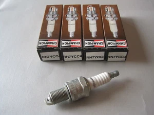 CANDELE CHAMPION RN7YCC4 4 pz - Mitsubishi Pajero II 2.4/Nissan 280/Subaru Leone - Foto 1 di 1