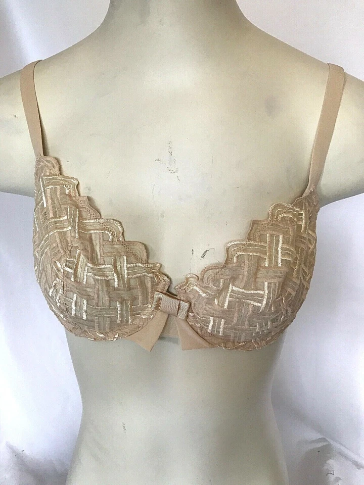 Sujetador Lou Paris desnudo de moda para mujer  Foto 1 de 4