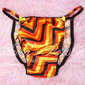 Bragas de satén Sissy HALLOWEEN para hombre Chevron rayas brillantes aspecto húmedo cuerda bikini - Imagen 1 de 5