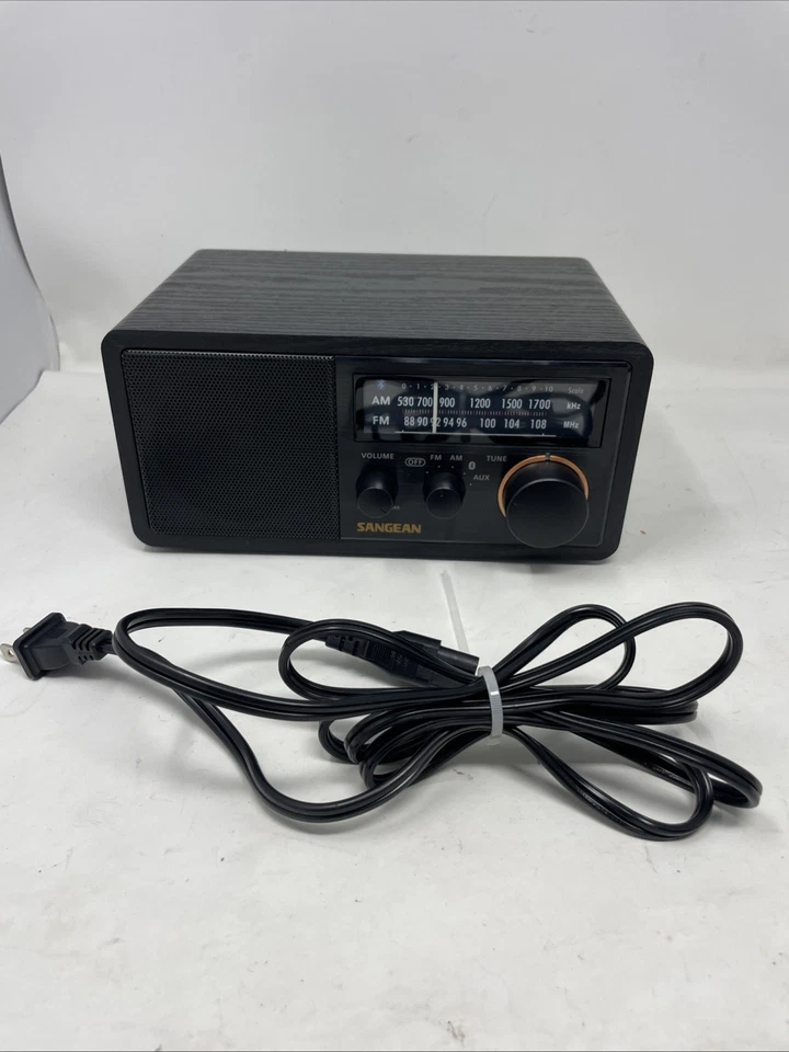Sangean SG-118 FM / AM / Aux-in / Bluetooth Wooden Cabinet Receiver (sg118) - Image 1 of 4