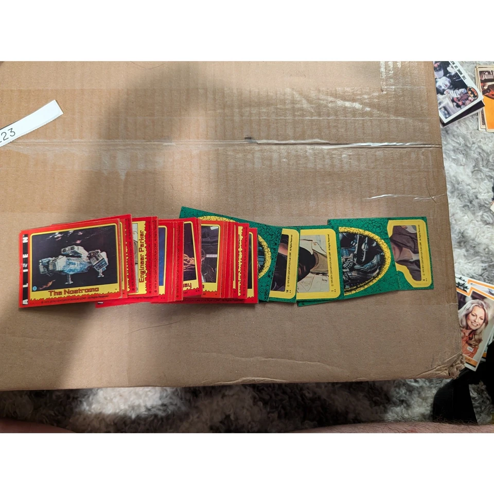 Lote de tarjetas coleccionables y pegatinas alienígenas 💥 Terror de ciencia ficción de colección Foto 1 de 1