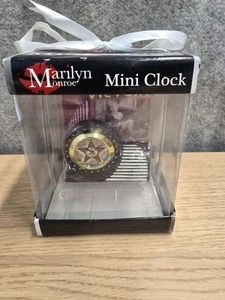 Marilyn Monroe Mini Clock With Quartz Accuracy & Hand-Painted Resin - Picture 1 of 8