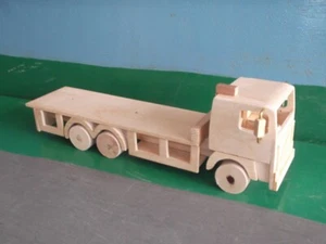 1:43rd Volvo F 6x4 Flatbed Wooden Model Truck - Picture 1 of 2
