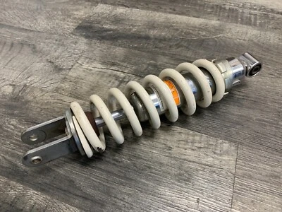 Amortecedor de suspensão traseira Suzuki 2003-2008 SV650 SV650S - Imagem 1 de 4