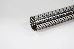 TUBO DE ACERO INOXIDABLE PERFORADO GRADO 304 PARA REPARACIÓN SILENCIADOR DE ESCAPE TUBO REDONDO - Imagen 1 de 1