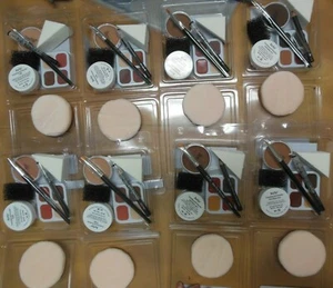 Kit Personal Ben Nye Kit de Maquillaje Teatral Nuevo/Caja 8 Colores PK-0 a PK-45 - Imagen 1 de 13