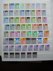 GREAT BRITAIN. QEII. COLLECTION OF REGIONAL DEFINITIVE STAMPS - SCOTLAND. MNH - Picture 1 of 1