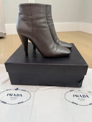 Botines Prada de cuero genuino colección vintage de 1999, talla 37 Foto 1 de 4