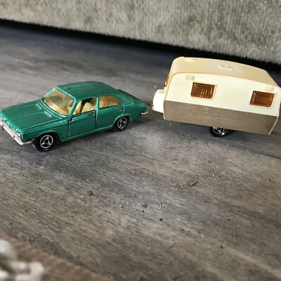 Cámper Majorette Chrysler 180 Nº 206 verde y preciosa 400 Foto 1 de 4