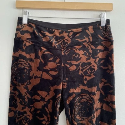 Pantalones de salón Cuddl Duds Flower pequeños marrones negros rosas elásticos cómodos Foto 1 de 4