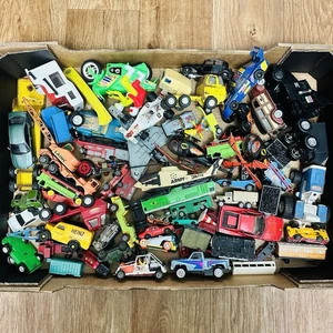 Large Job Lot Of Scrap Diecast Cars & Other Models Corgi Matchbox Unbranded Etc - Picture 1 of 7