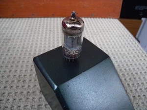 1 BOGEN 12AX7/ECC83 GREAT WORKED CONDITION WITH TESTED GOOD. BRITAIN. - Picture 1 of 9