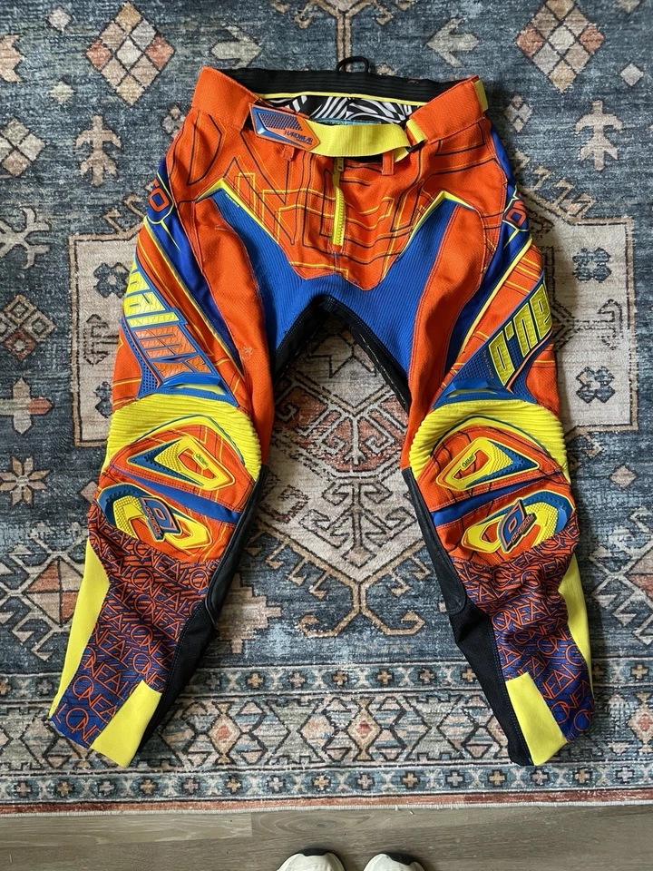 Calça de motocross O’Neil multicolorida tamanho 34 - Imagem 1 de 3