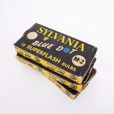 Sylvania Blue Dot M-2 Flash Bulbs-Vintage 36 pack - Image 1 of 2